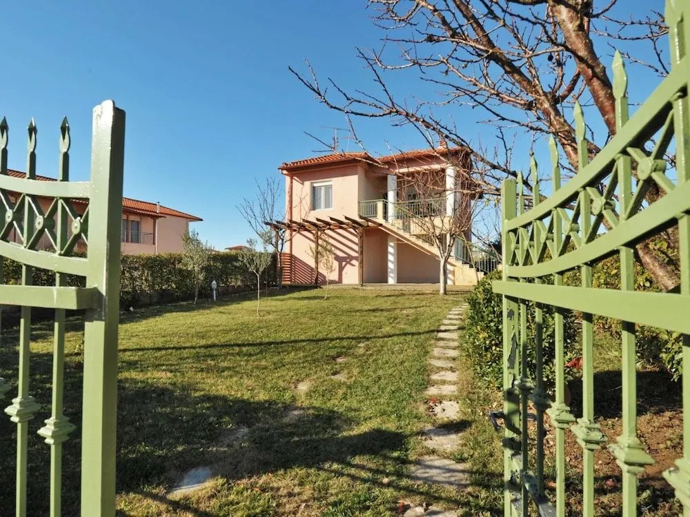Fotinia Beach House 1st floor - Dionysiou Beac... - фото 3
