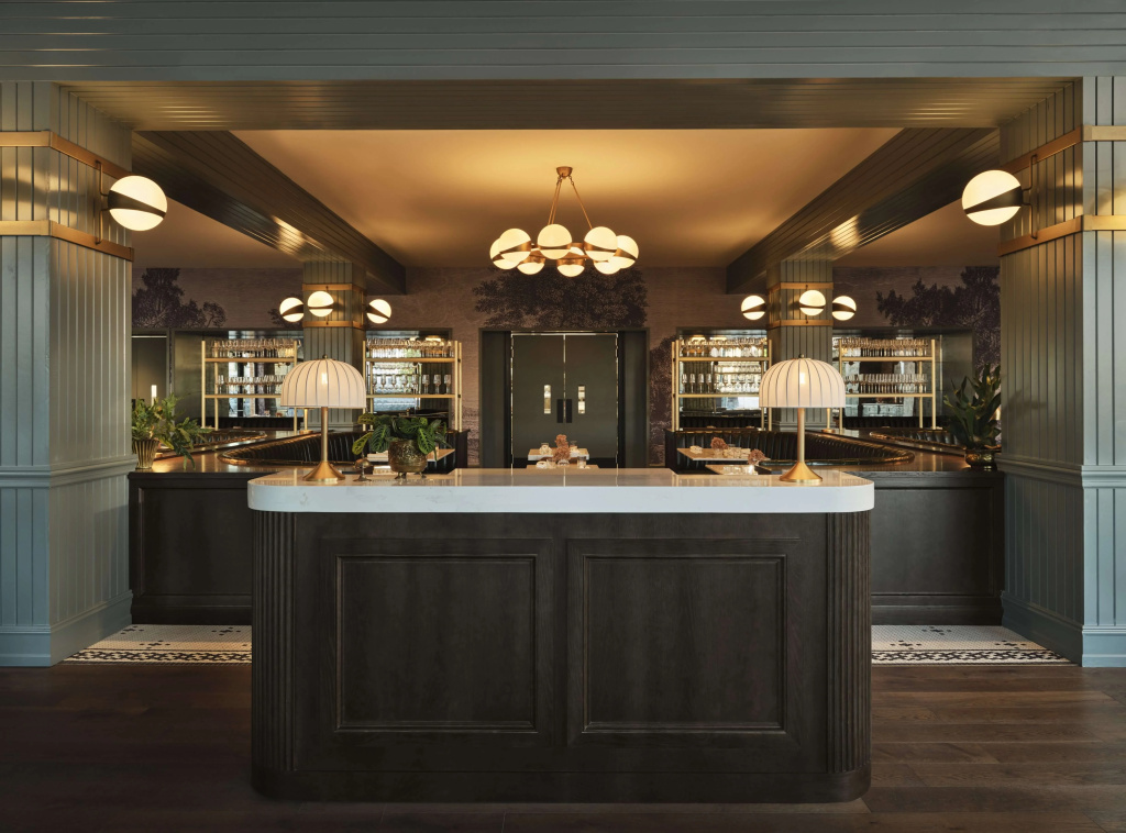Hotel 1928 — 2