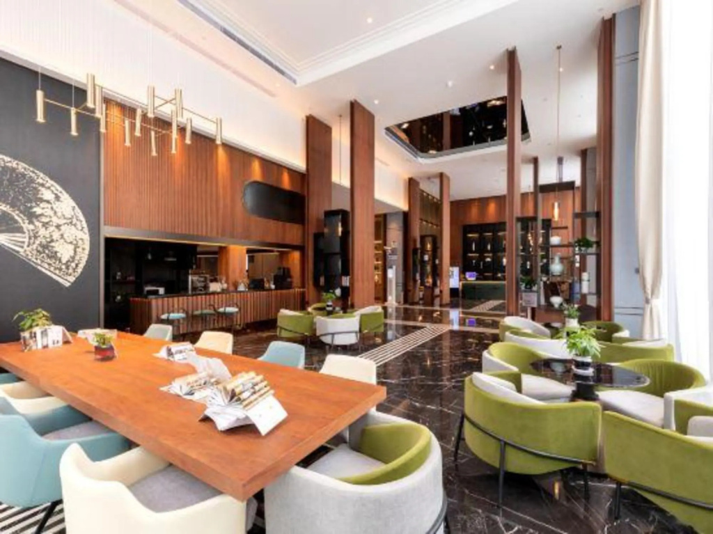 Food & Beverage