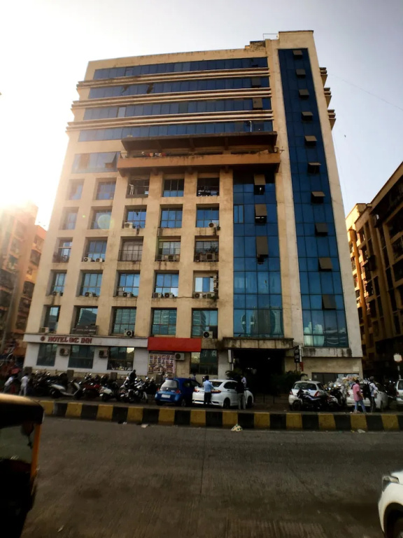 BKC Backpackers - Trade Centre