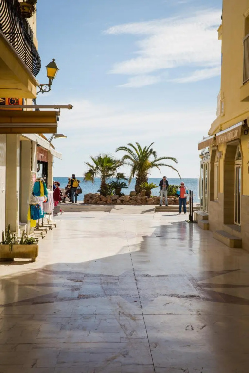 Holidays2Torremolinos Carihuela