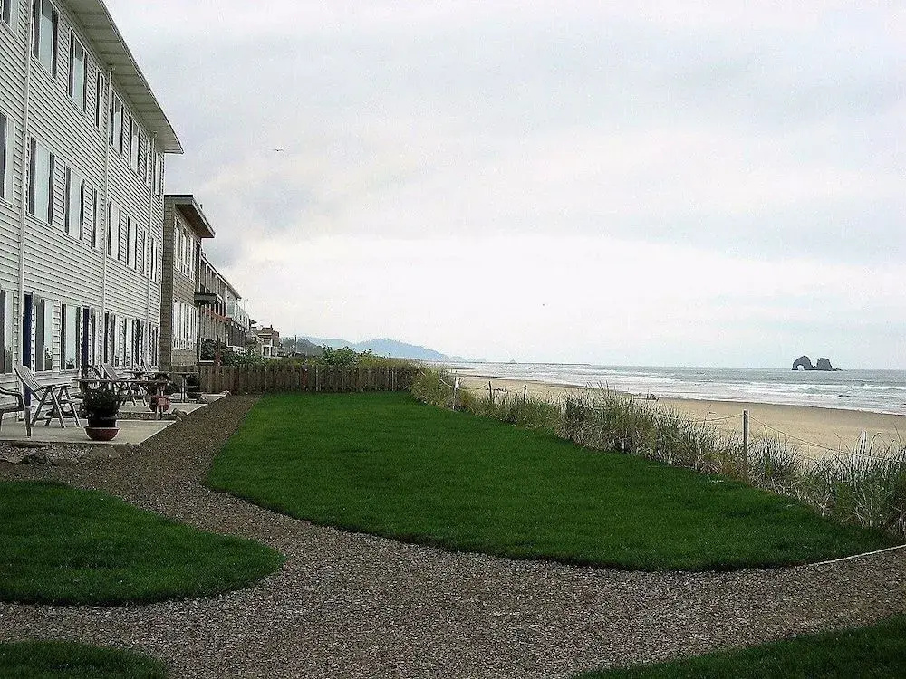 Rockaway Beach Resort
