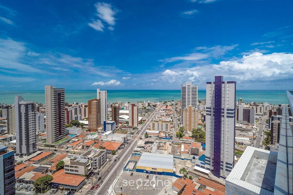Comfort and Convenience Just 850m From Tambau Beach - Onws