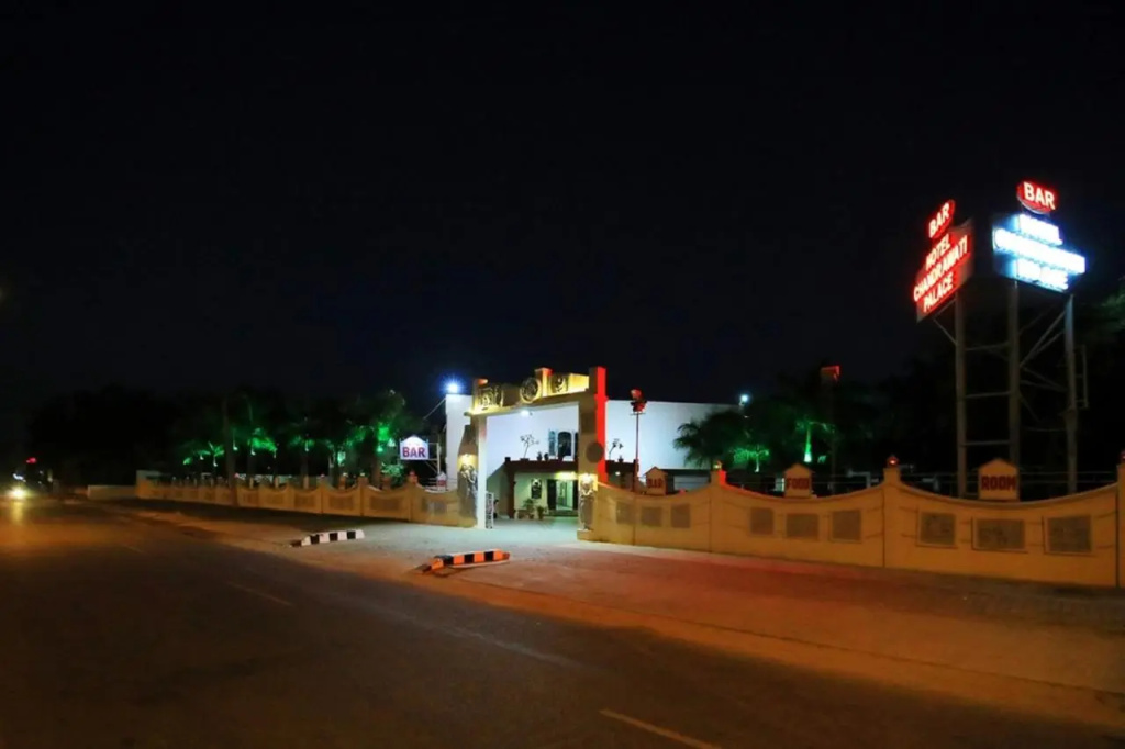 Hotel Chandrawati Palace