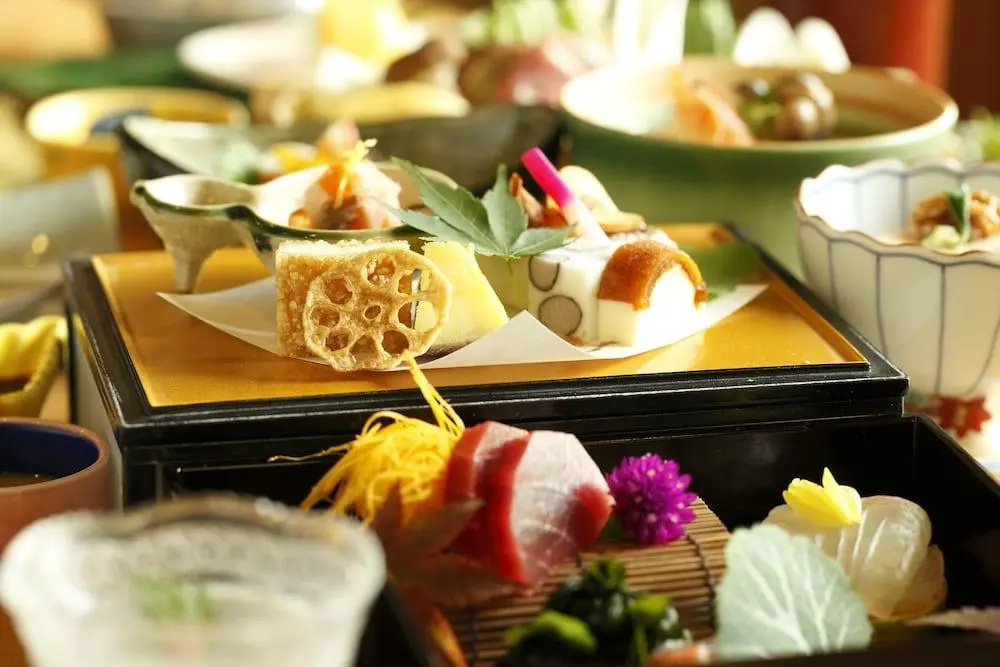 Food & Beverage