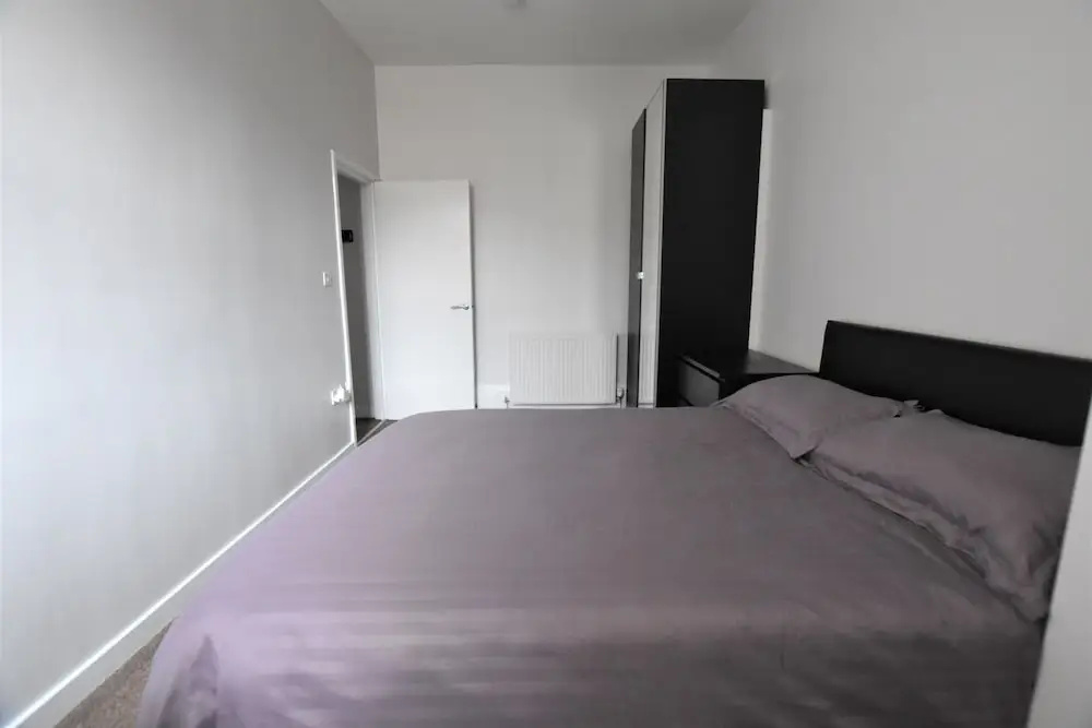 Argyle Apartments