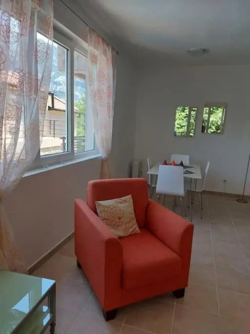 2BR apartment with sea view and pool ! - B4 Katica