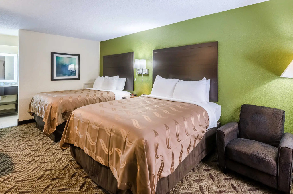 Standard Quadruple room