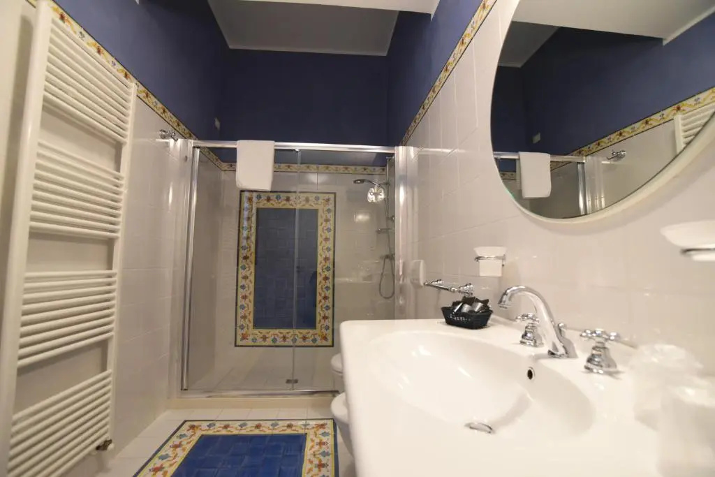 Superior Double room (full double bed)