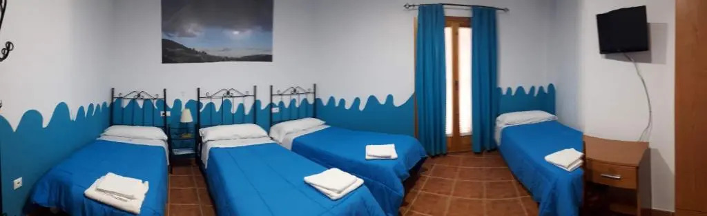 尊爵四人房，配大床