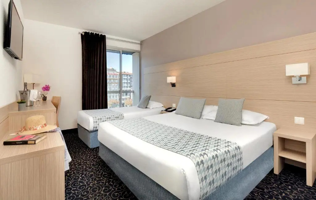 Hotel Mediterranee - Chambres