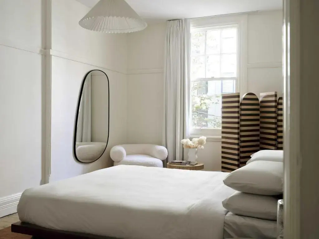 3 Bedrooms Apartment