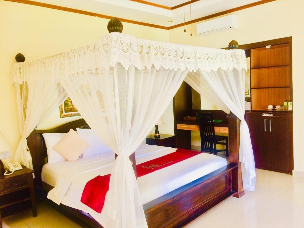 Arya Amed Beach Resort