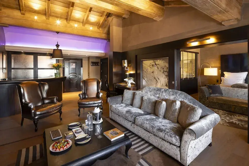 Premium Suite