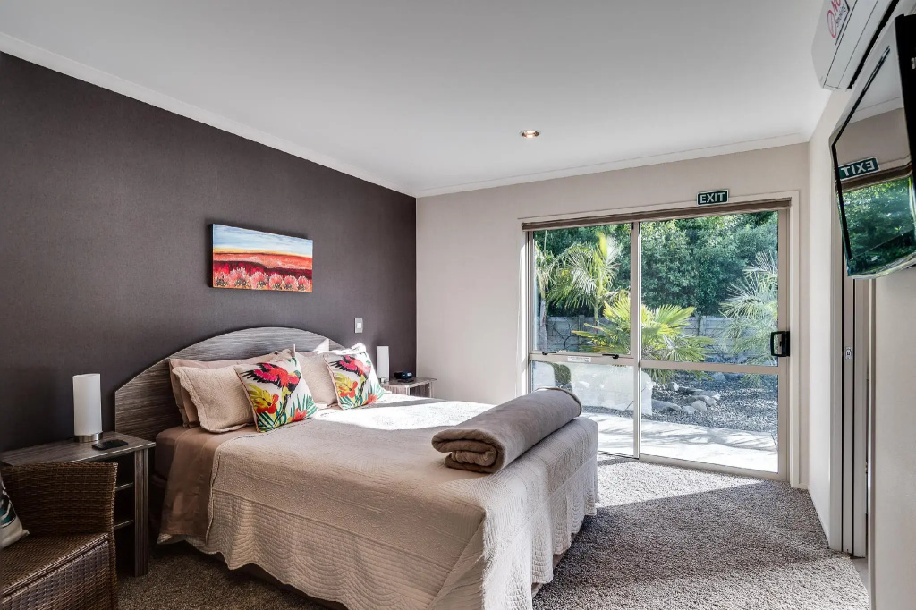 1 Bedroom Standard room with garden view