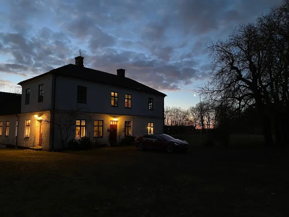 Tullesbo Sätesgård