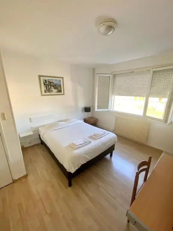 Standard Double room (full double bed)
