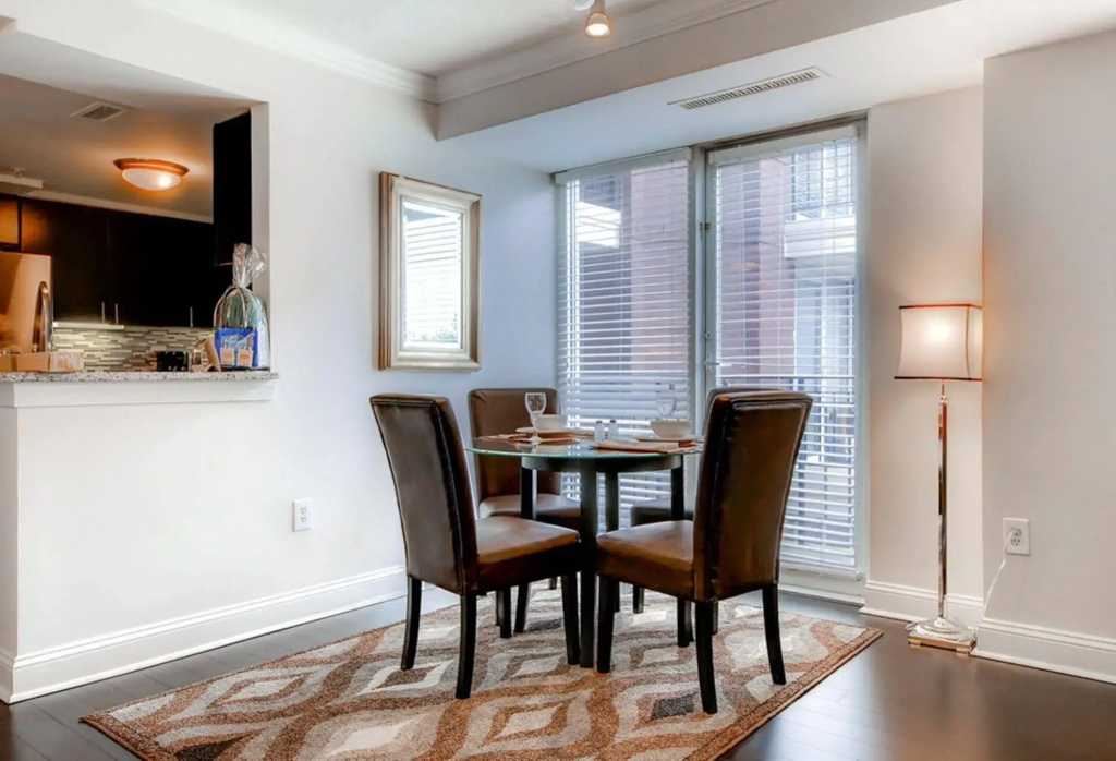 Global Luxury Suites at Dupont Circle - фото 6