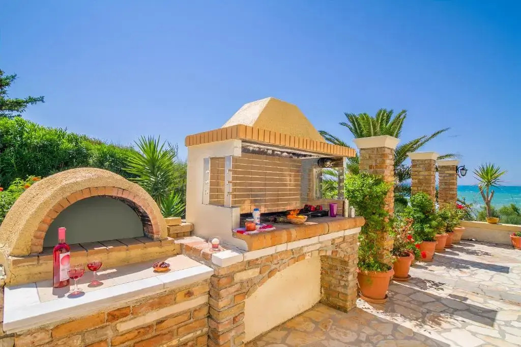 Beachfront Villa Victoras