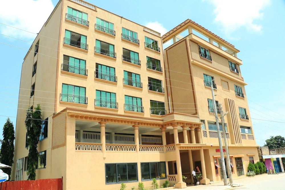 Hotel Sisters and Spa