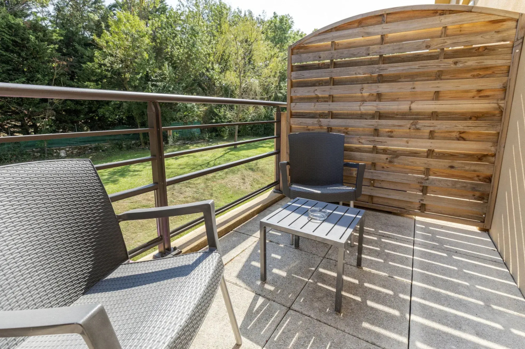 Balcony & Terrace