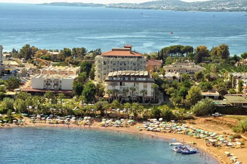 Beach & Waterfront