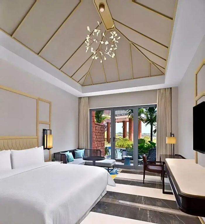 Patio Double room (full double bed) (king size bed)