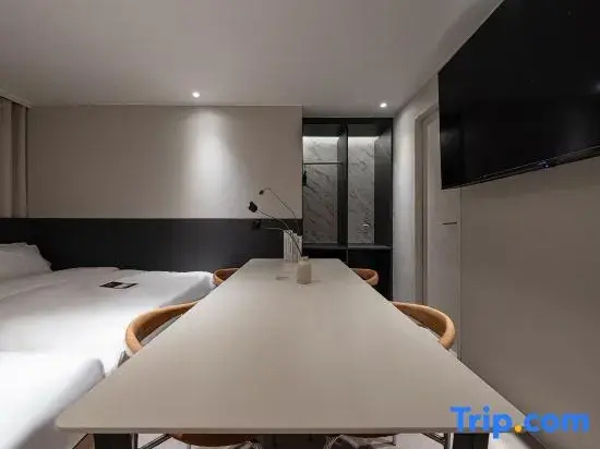 Standard Double Family room (twin beds)