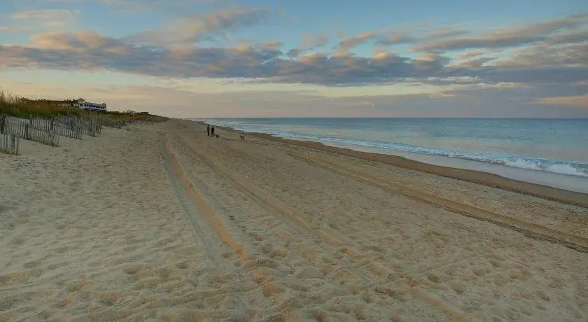 Beach & Waterfront