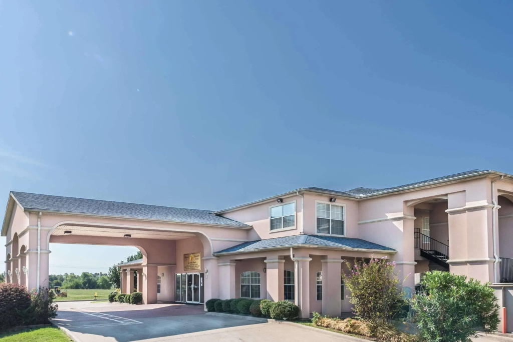 Super 8 by Wyndham Greenville