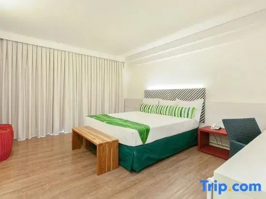 Premier room