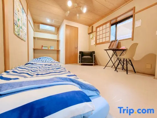 Private single room 2F with shared bath and toilet 사진 5