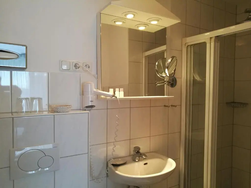 Comfort room