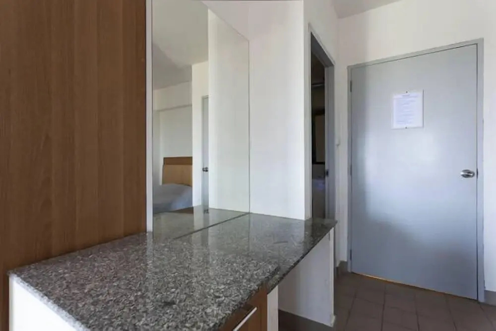 Galare Thong Tower - Chambres