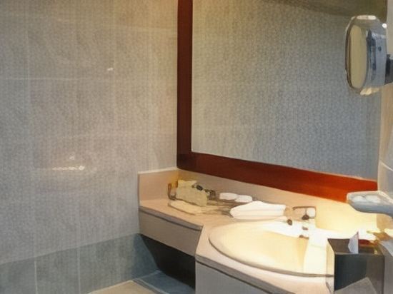 Al Diar Capital Hotel
