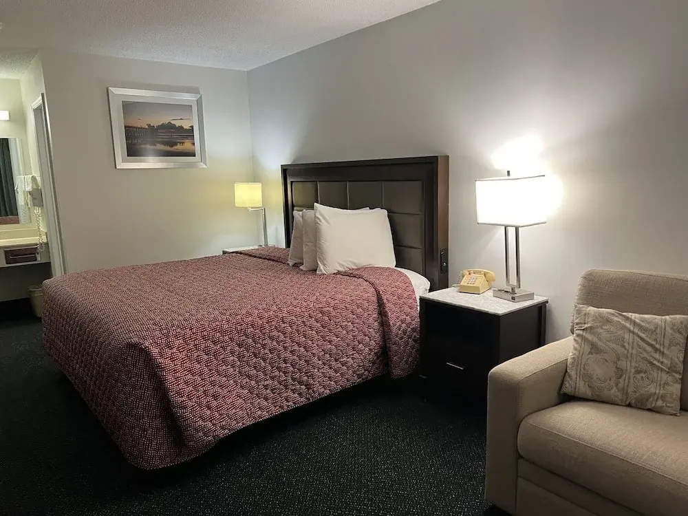 Economy room