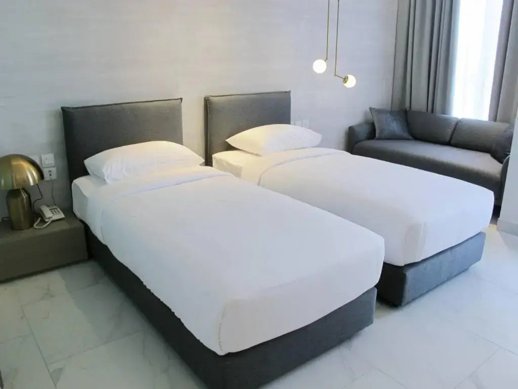 ashley hotel bkk — фото