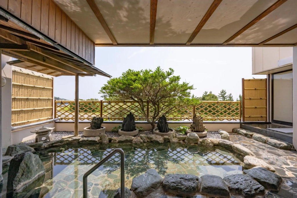 Shima Beach Hotel