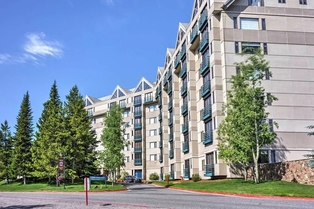 Big Sky Condo w/ Mountain Views, Hike, Ski & Fish!