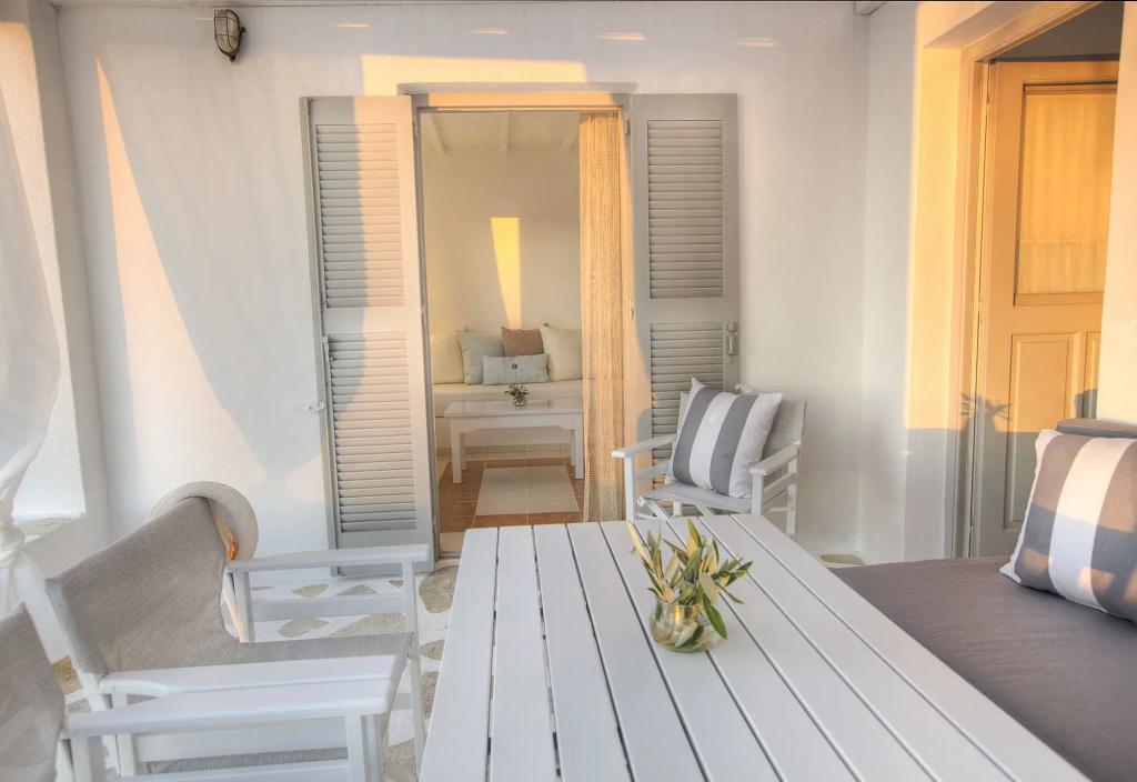 Balcony & Terrace