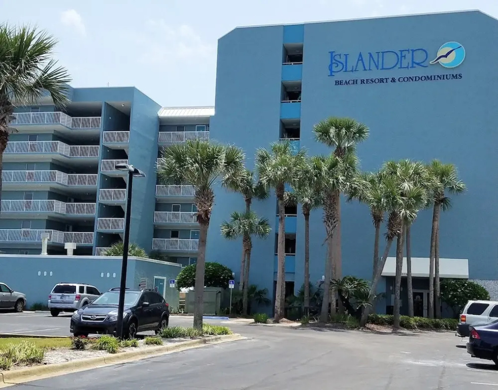 Islander 3002 - Soothing Shores