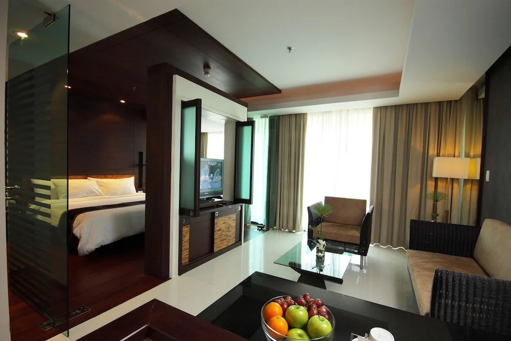 Семейный люкс с балконом в Tara Mantra Cha Am Resort