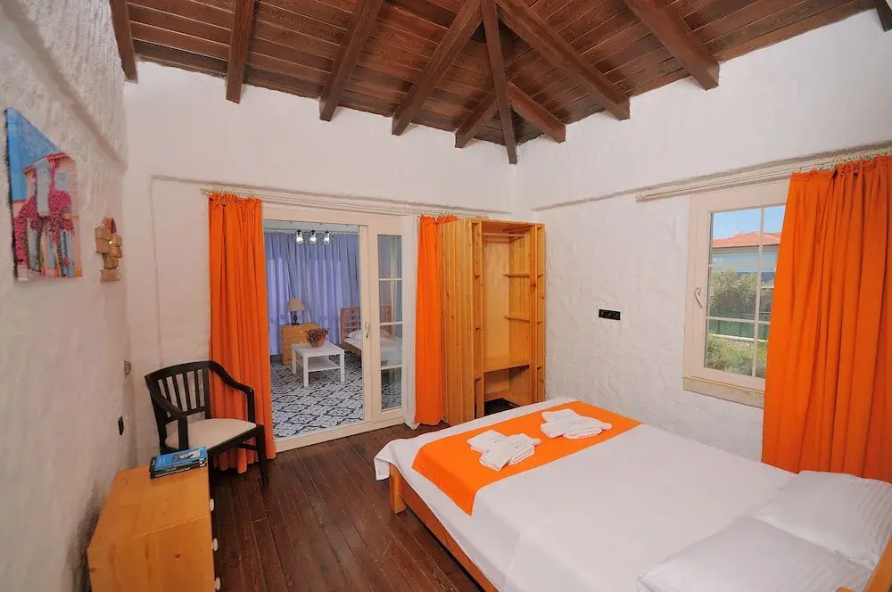 Deluxe Quadruple room