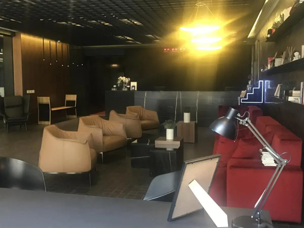 1866 Court & Suites - фото 14