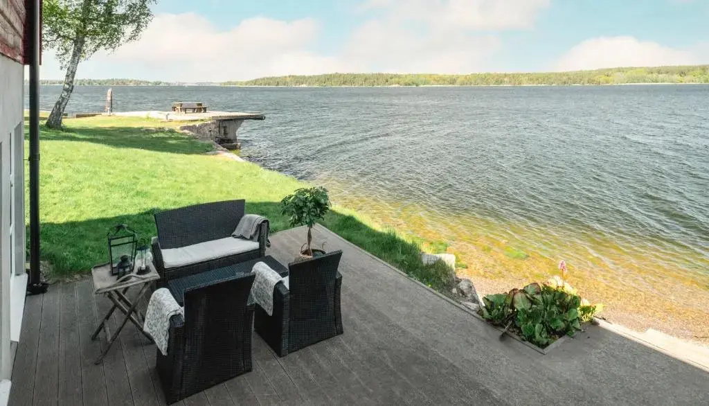 Beach & Waterfront