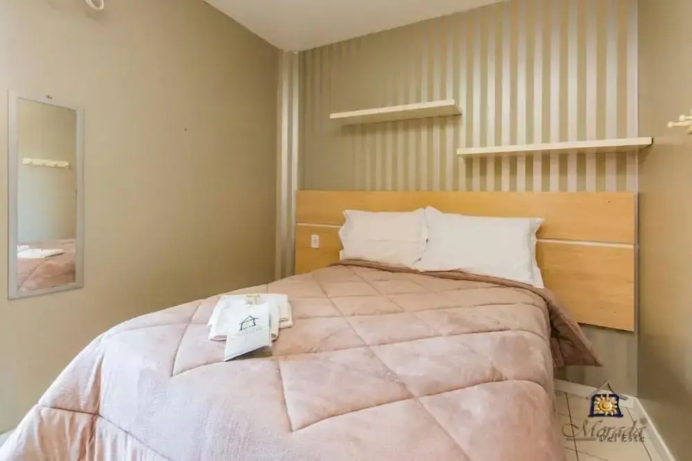 Luxury Double room (full double bed)
