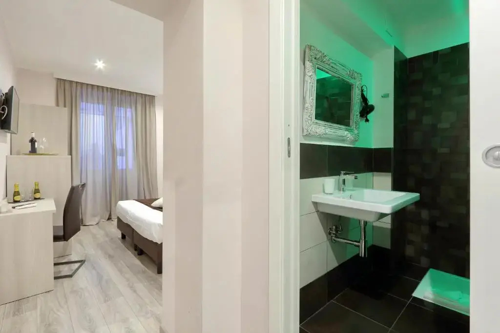 Standard room with balcony