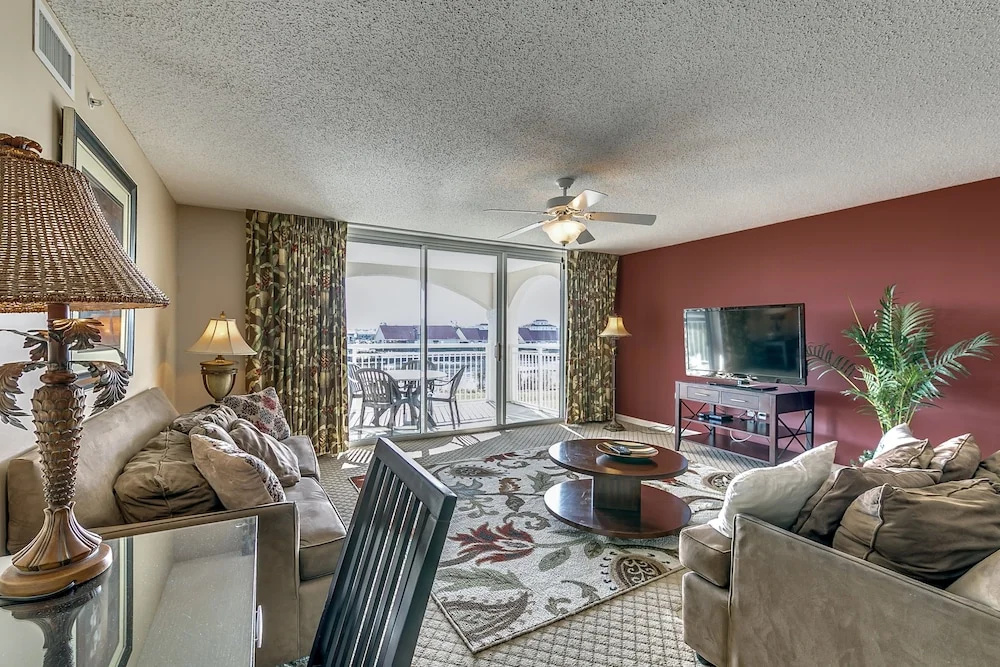 Yacht Club at Barefoot Resort by Condo-World - Chambres