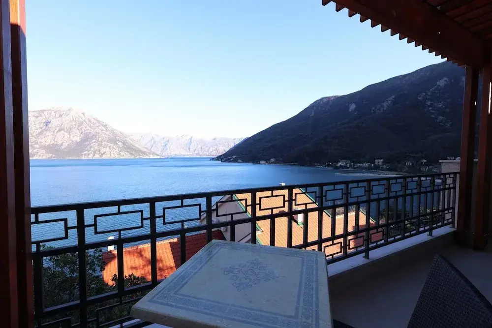 1 Bedroom Deluxe Apartment with balcony and with sea view