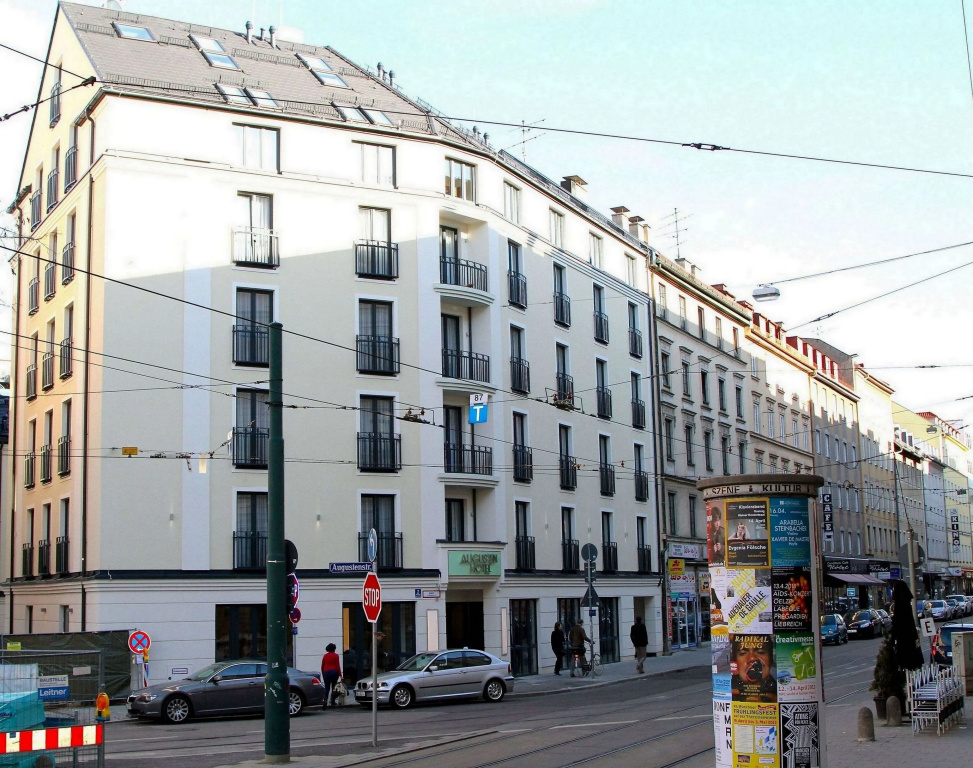 Augusten Hotel